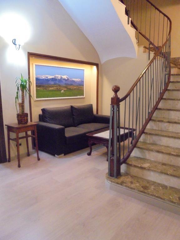 Hostal Palacete De Los Arcedianos Tarazona Esterno foto