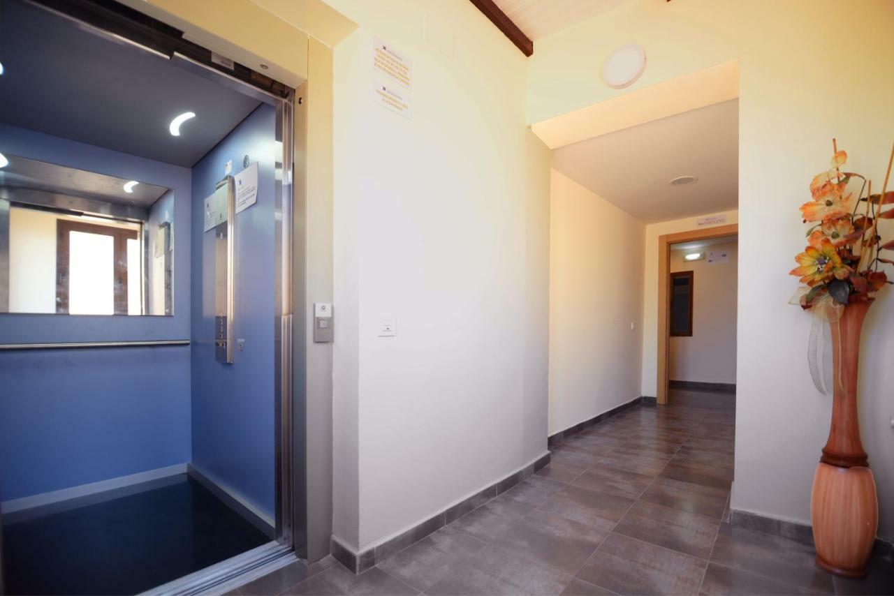 Hostal Palacete De Los Arcedianos Tarazona Esterno foto