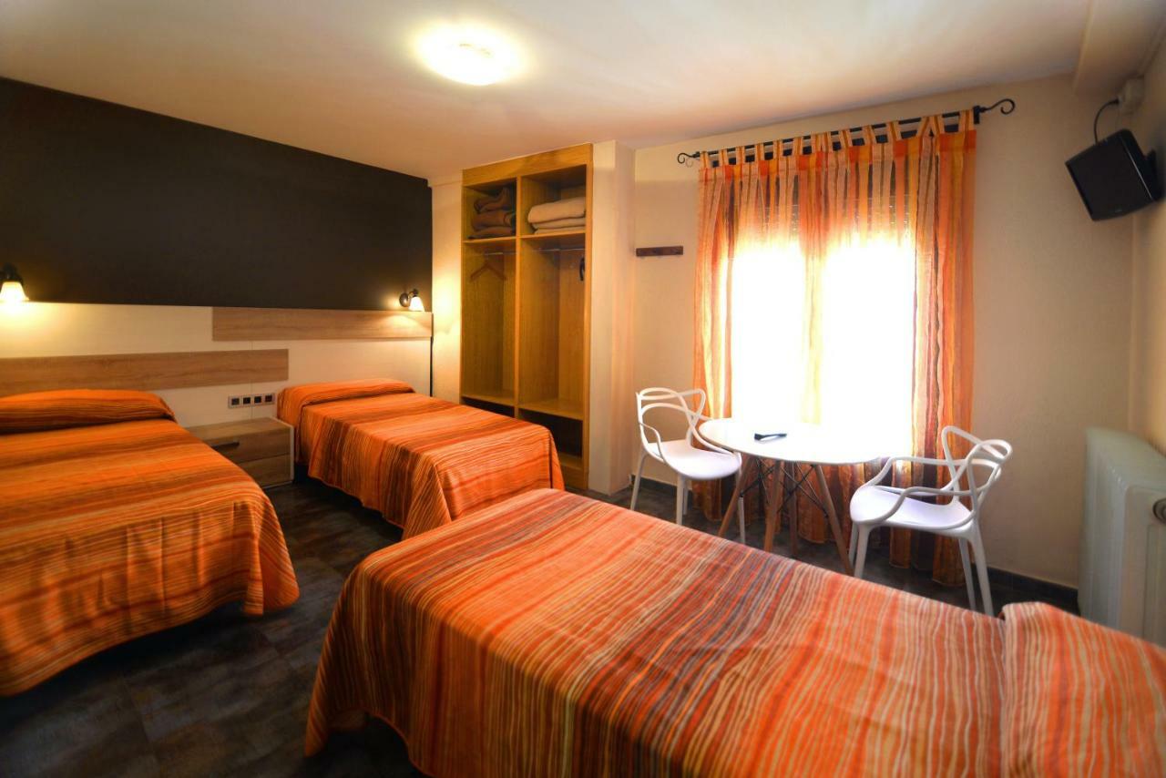 Hostal Palacete De Los Arcedianos Tarazona Esterno foto