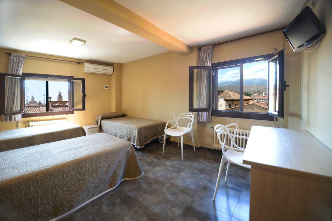 Hostal Palacete De Los Arcedianos Tarazona Esterno foto