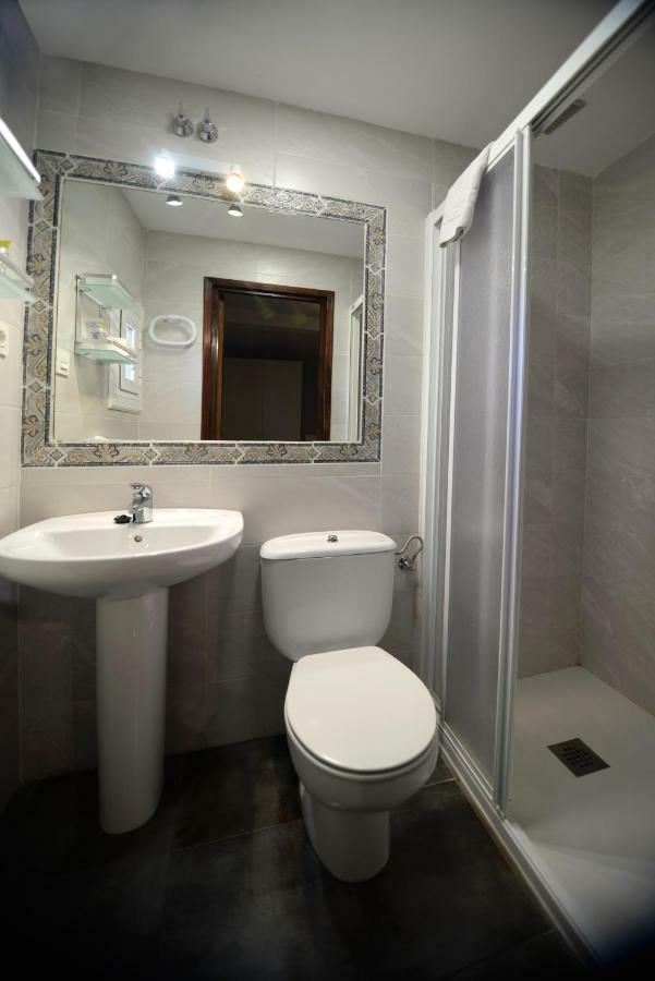 Hostal Palacete De Los Arcedianos Tarazona Esterno foto