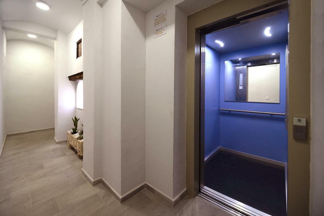 Hostal Palacete De Los Arcedianos Tarazona Esterno foto